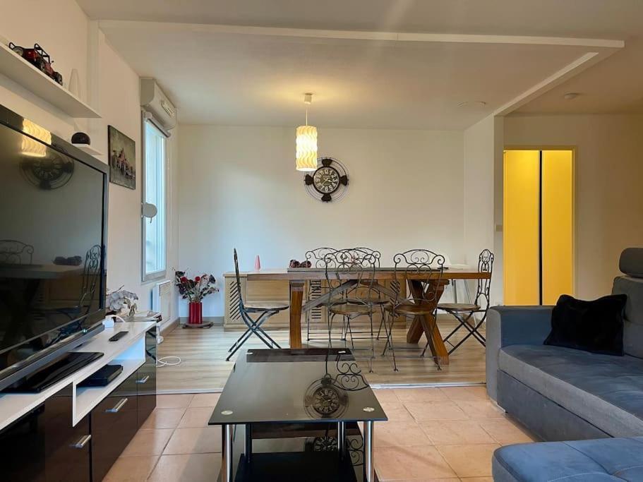 L'Appartement Michelet - Parking Prive Et Gratuit - 2Km Cite Medievale Carcassonne Dış mekan fotoğraf