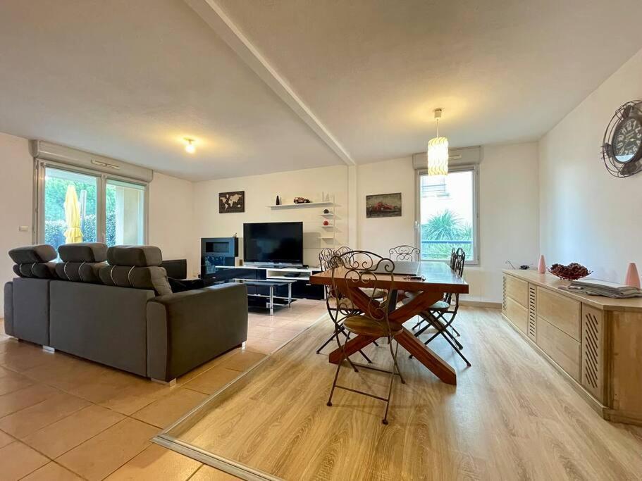 L'Appartement Michelet - Parking Prive Et Gratuit - 2Km Cite Medievale Carcassonne Dış mekan fotoğraf